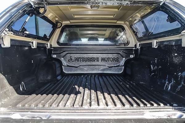 2017 Mitsubishi Triton Exceed MQ 4X4