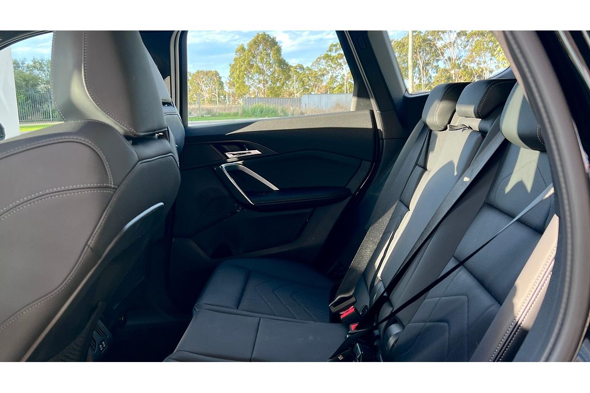 2023 BMW X1 xDrive20i U11