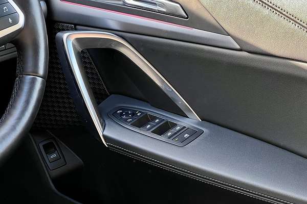 2023 BMW X1 xDrive20i U11