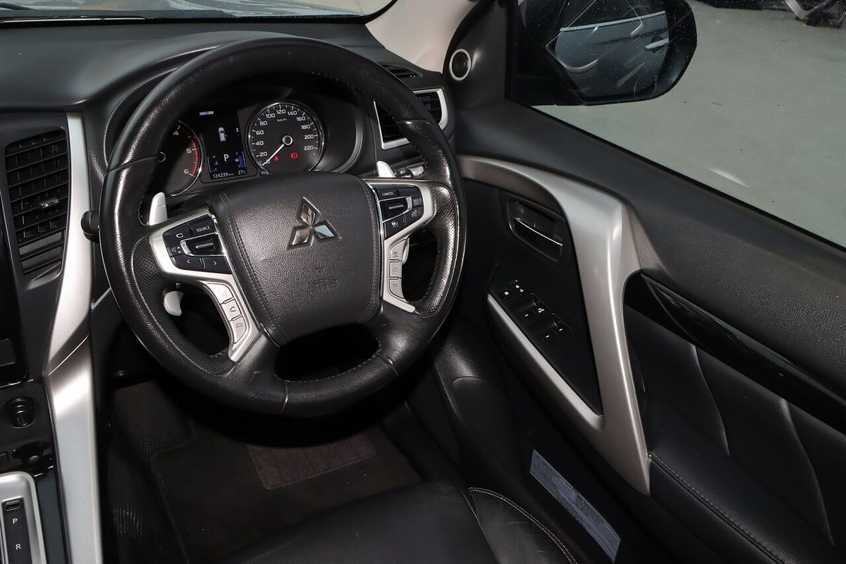 2017 Mitsubishi Pajero Sport Exceed QE