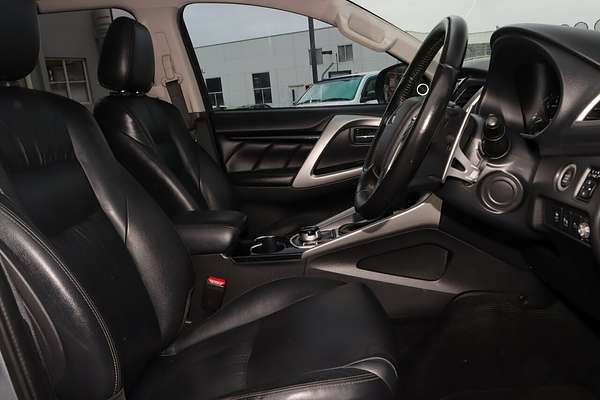 2017 Mitsubishi Pajero Sport Exceed QE