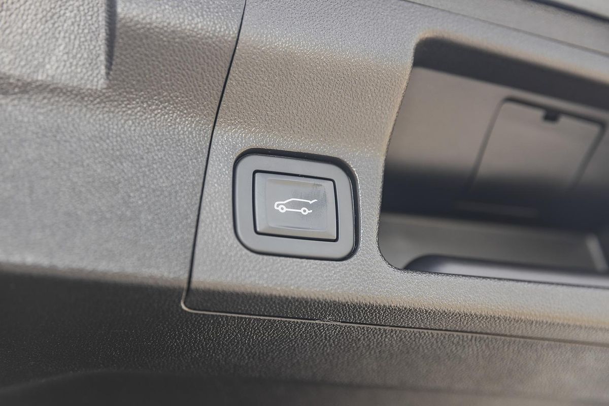 2018 Holden Acadia LTZ AC
