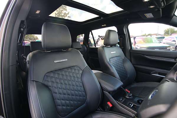 2024 Ford Everest Platinum