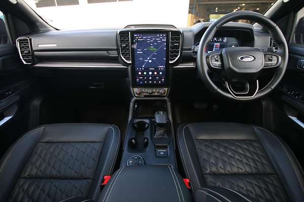 2024 Ford Everest Platinum