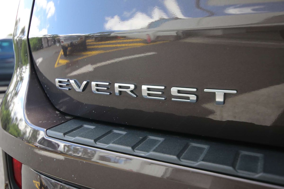 2024 Ford Everest Platinum