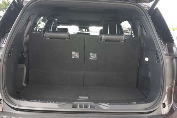2024 Ford Everest Platinum