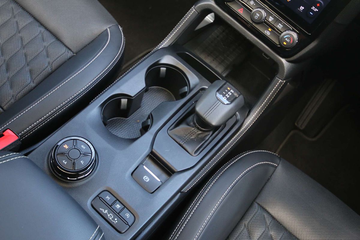 2024 Ford Everest Platinum