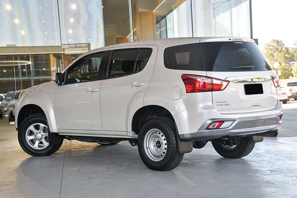 2018 Isuzu MU-X LS-M