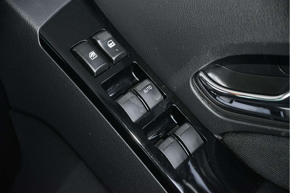 2018 Isuzu MU-X LS-M