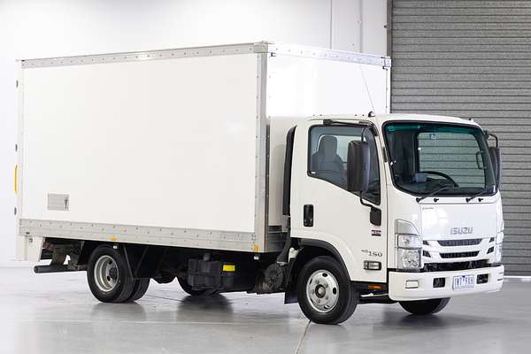2022 Isuzu N Series NNR 45-150 Vanpack