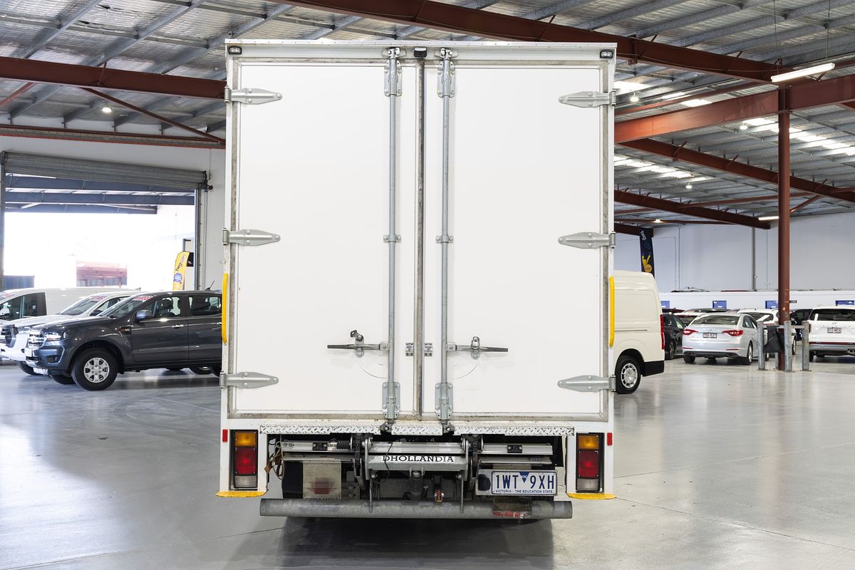 2022 Isuzu N Series NNR 45-150 Vanpack