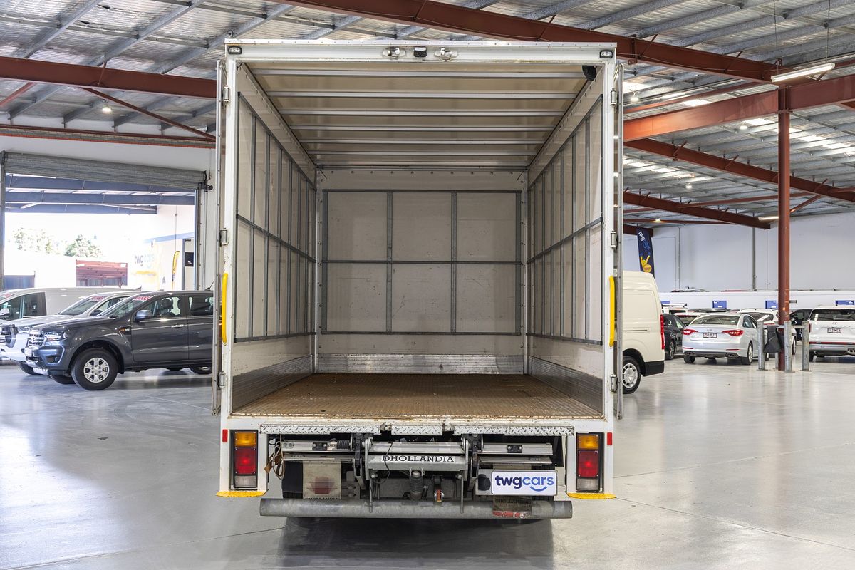 2022 Isuzu N Series NNR 45-150 Vanpack