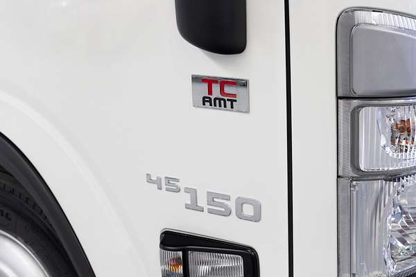 2022 Isuzu N Series NNR 45-150 Vanpack