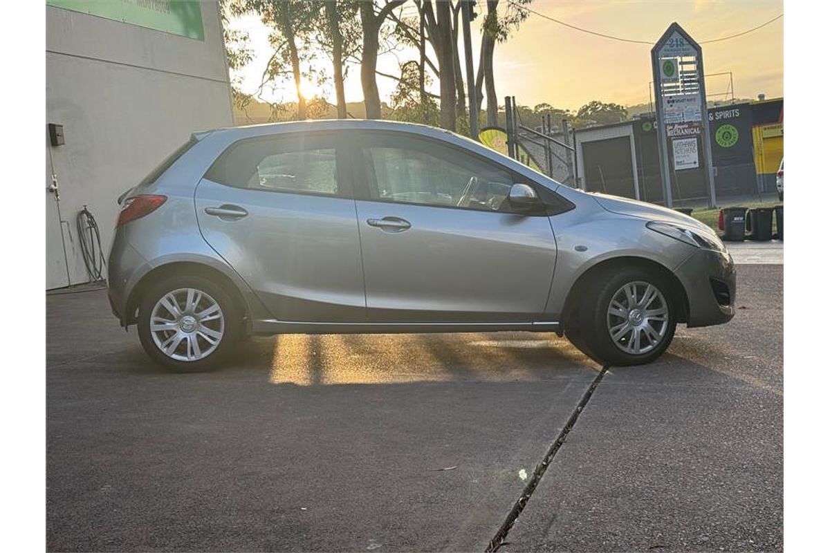 2010 Mazda MAZDA2 NEO DE MY10