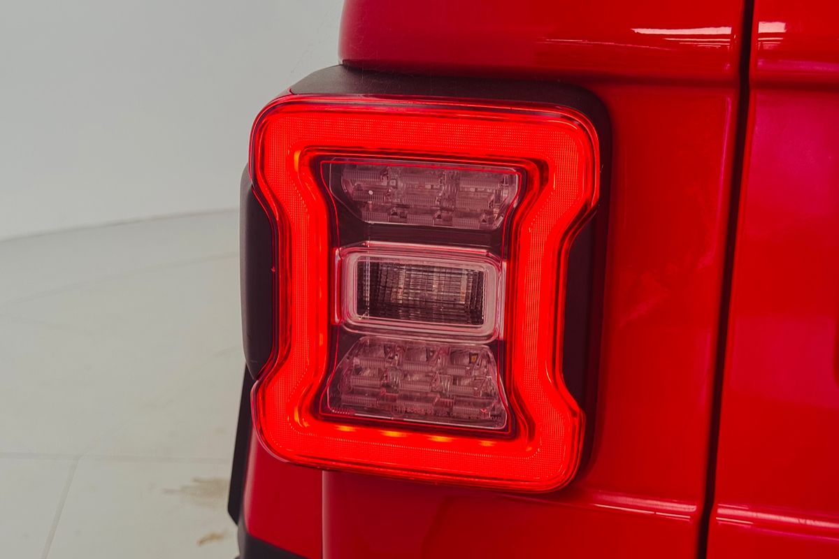 2019 Wrangler Overland 2-Door 3.6L 8-Speed Auto 