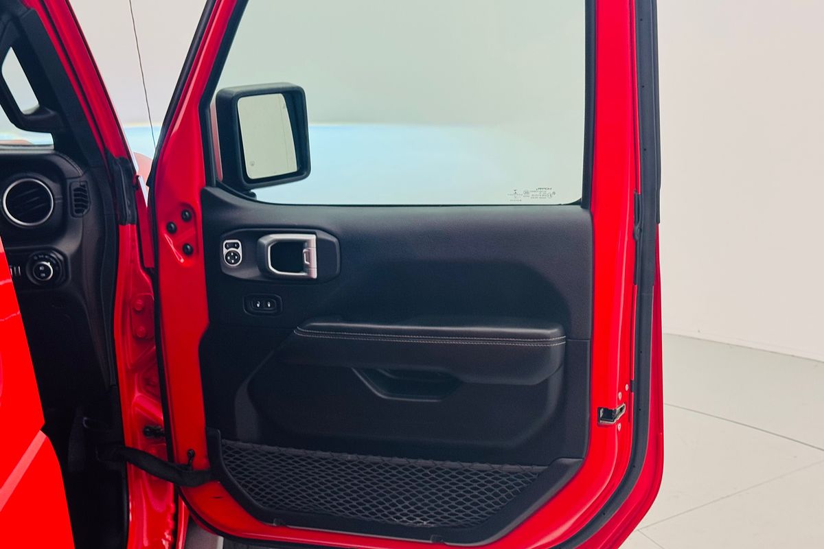 2019 Wrangler Overland 2-Door 3.6L 8-Speed Auto 