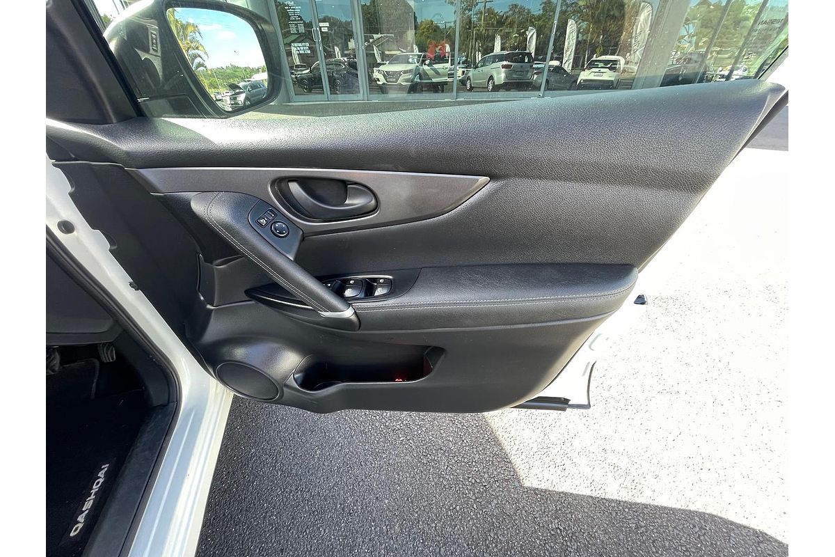 2017 Nissan QASHQAI ST-L J11 Series 2