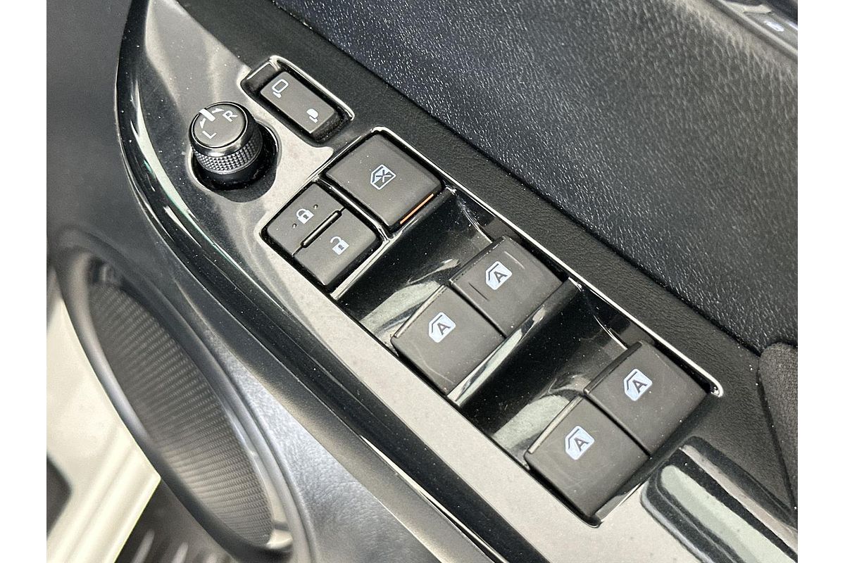 2019 Toyota Hilux SR5 GUN126R 4X4