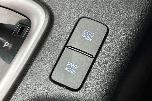 2019 Toyota Hilux SR5 GUN126R 4X4