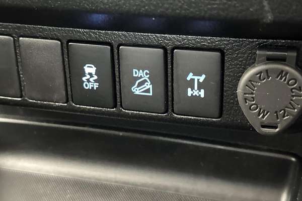 2019 Toyota Hilux SR5 GUN126R 4X4