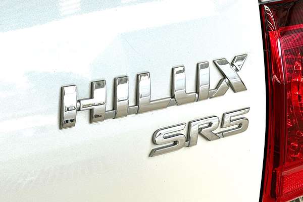 2019 Toyota Hilux SR5 GUN126R 4X4