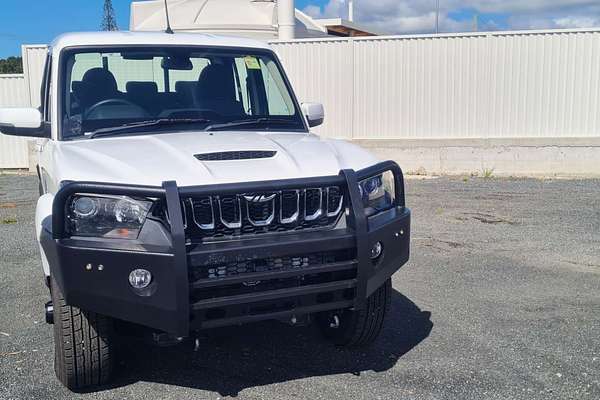 2022 Mahindra PIK-UP S11 4X4