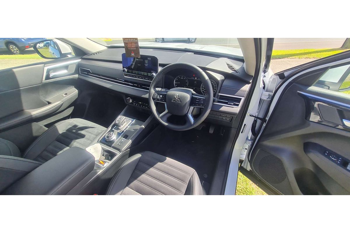 2024 Mitsubishi Outlander Aspire ZM
