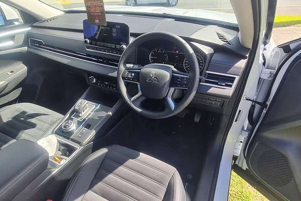2024 Mitsubishi Outlander Aspire ZM