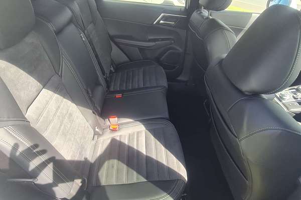 2024 Mitsubishi Outlander Aspire ZM