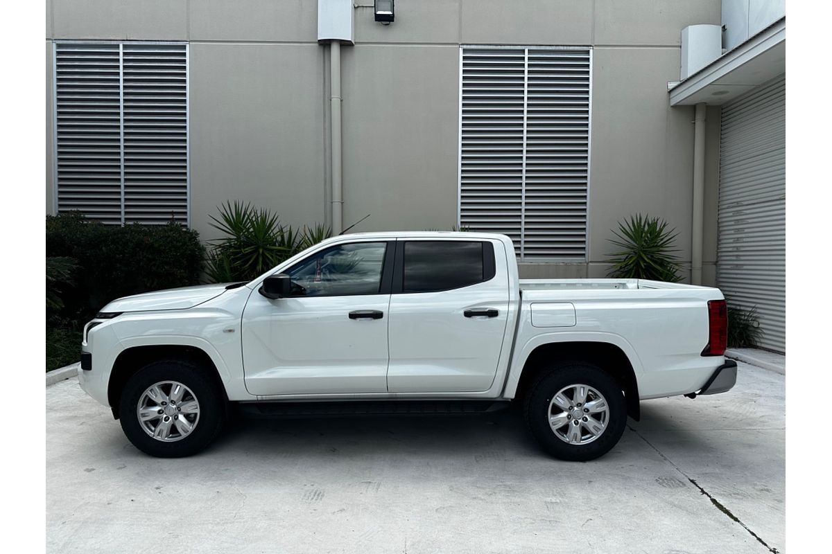 2023 Mitsubishi Triton GLX+ MV 4X4