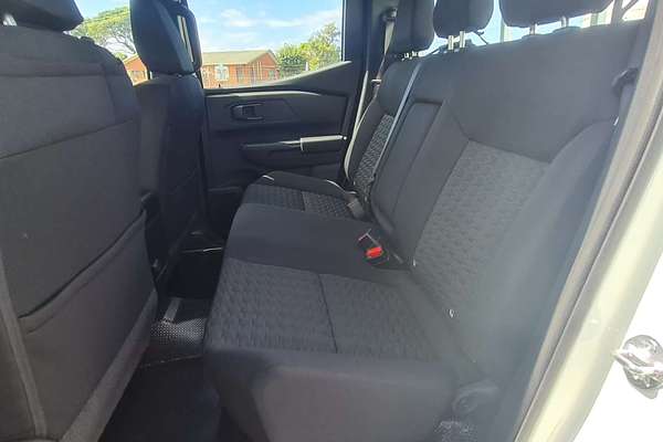 2024 Mitsubishi Triton GLX MV 4X4