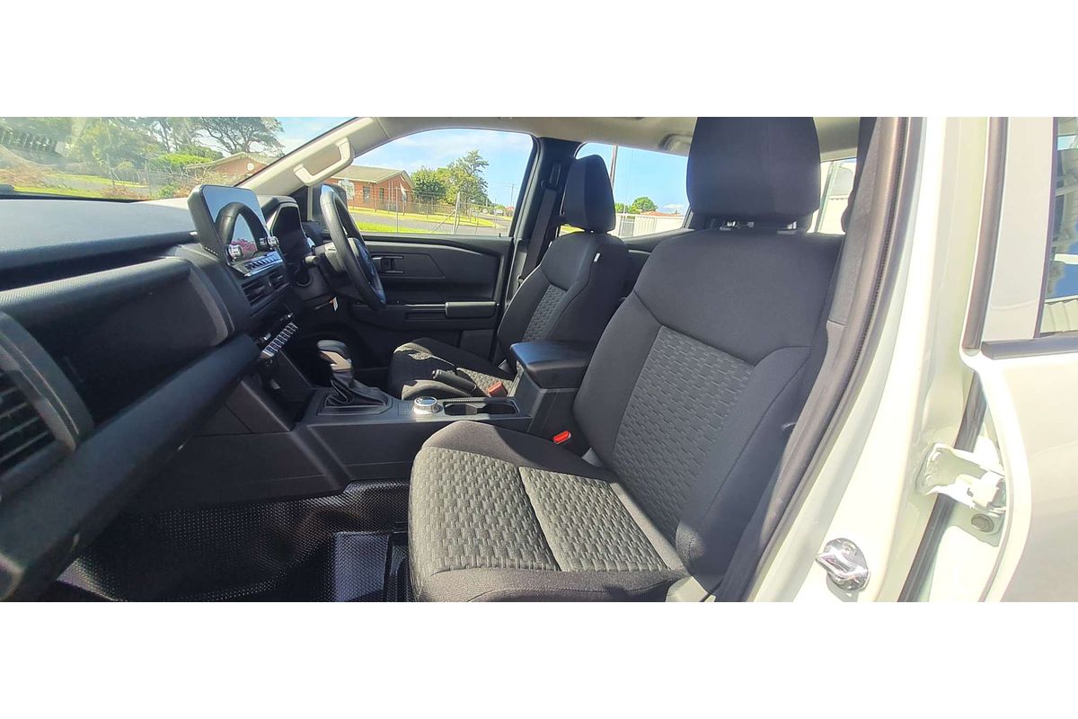 2024 Mitsubishi Triton GLX MV 4X4