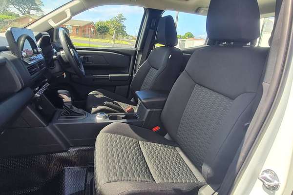 2024 Mitsubishi Triton GLX MV 4X4