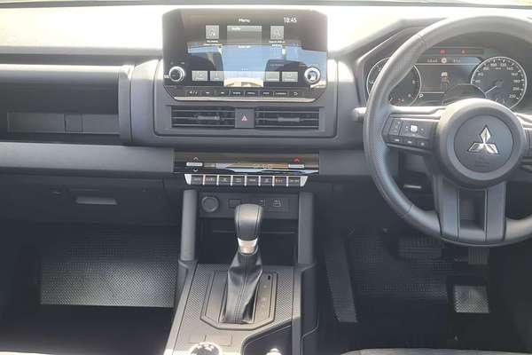 2024 Mitsubishi Triton GLX MV 4X4