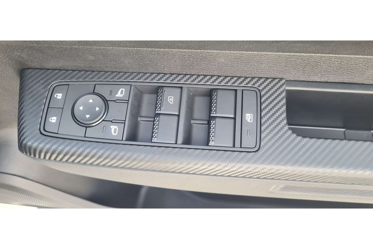 2023 Mitsubishi Triton GLX MV 4X4
