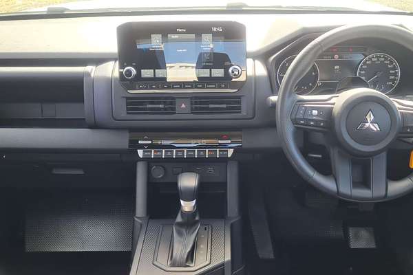 2023 Mitsubishi Triton GLX MV 4X4