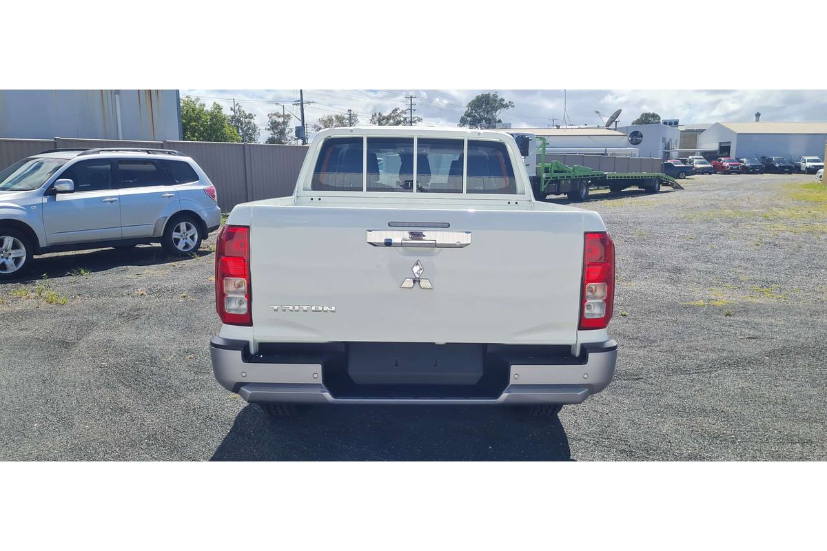 2023 Mitsubishi Triton GLX MV 4X4