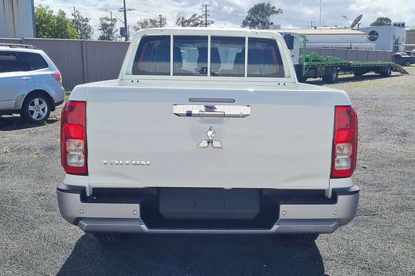 2023 Mitsubishi Triton GLX MV 4X4