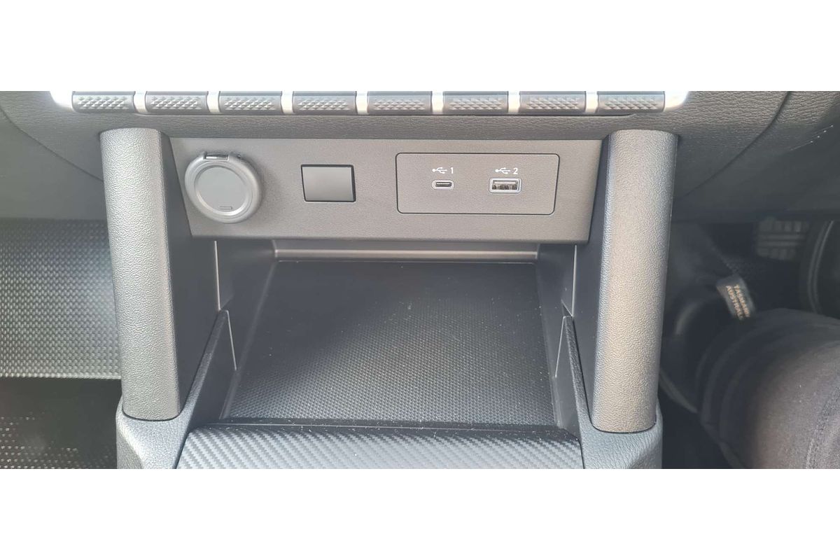 2023 Mitsubishi Triton GLX MV 4X4