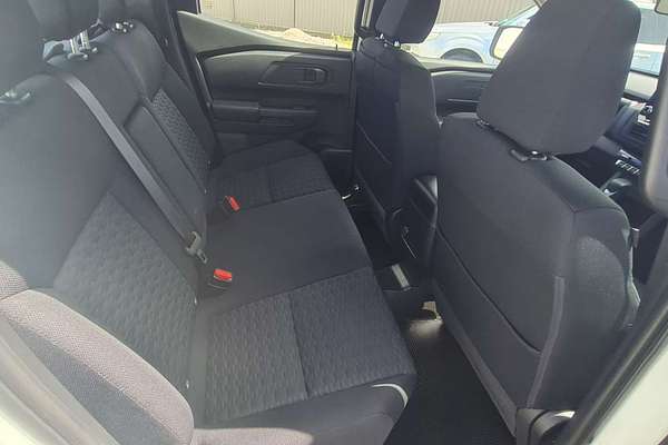 2023 Mitsubishi Triton GLX MV 4X4