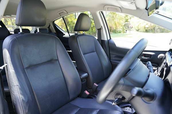 2018 Toyota Prius C i-Tech NHP10R