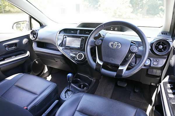 2018 Toyota Prius C i-Tech NHP10R
