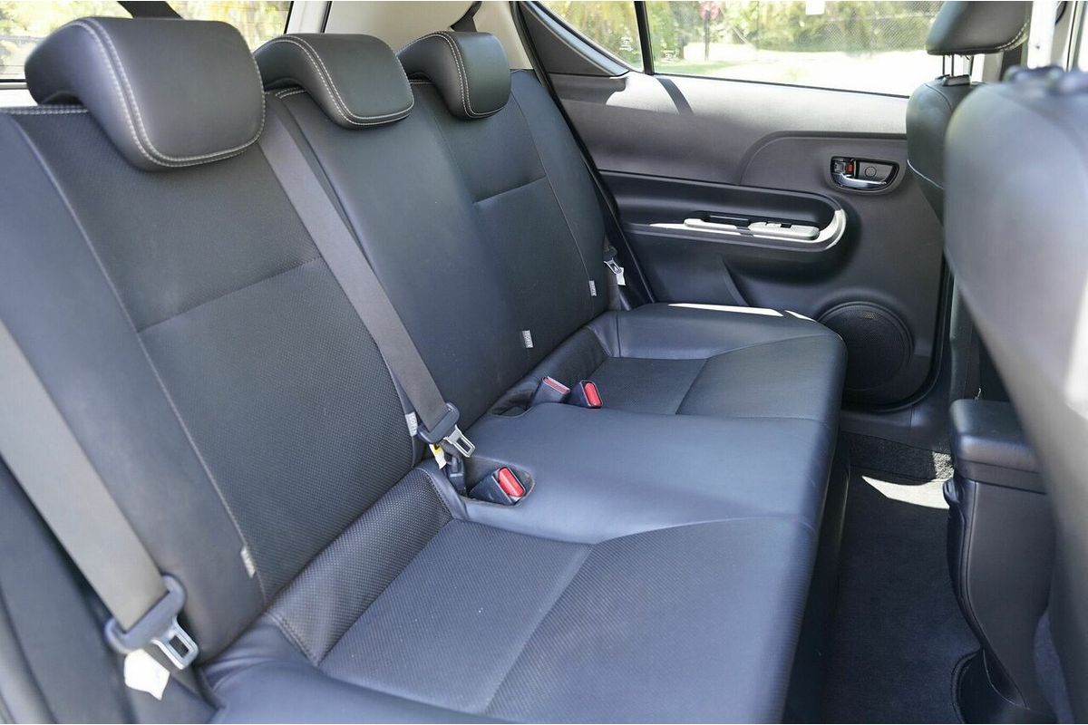 2018 Toyota Prius C i-Tech NHP10R