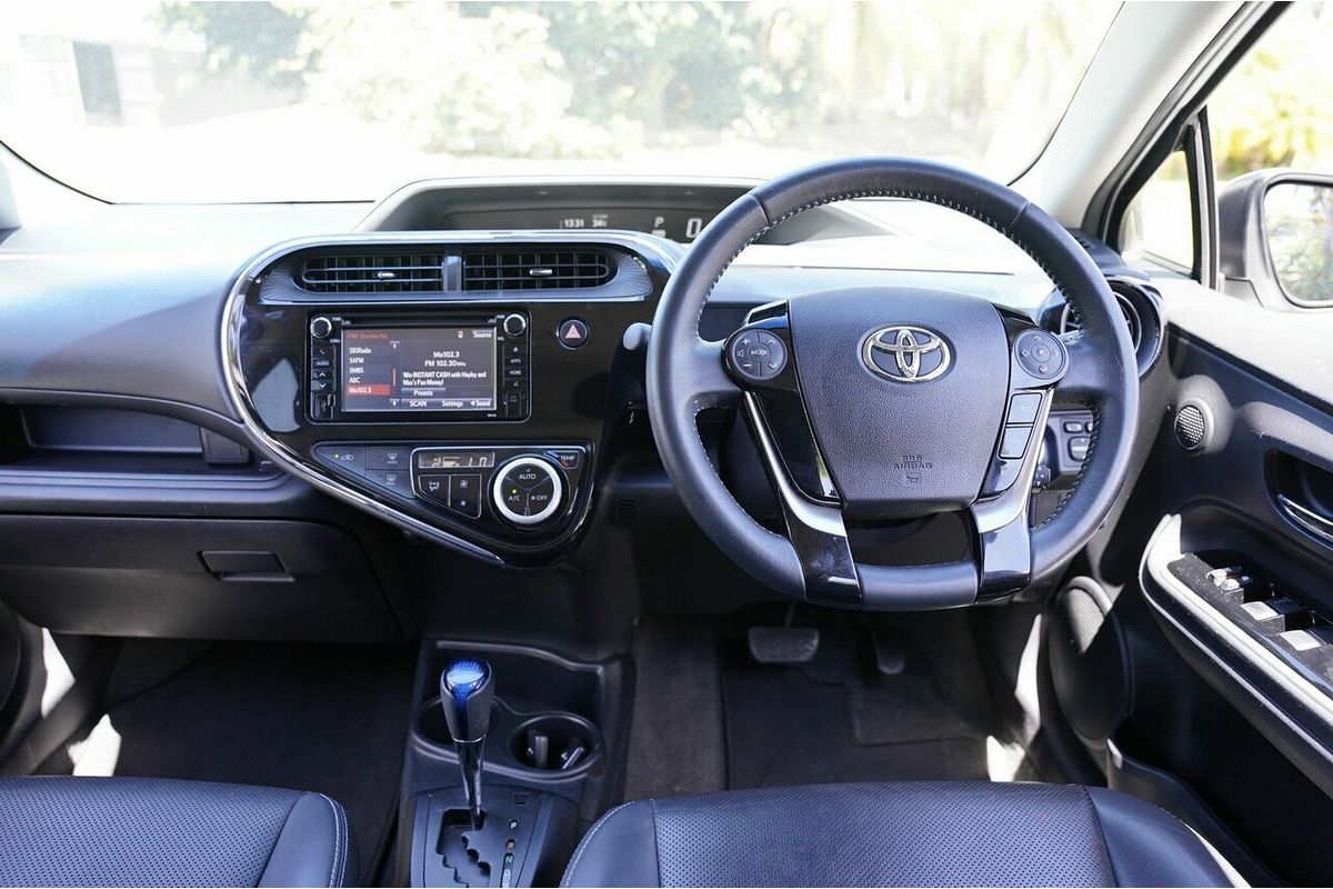 2018 Toyota Prius C i-Tech NHP10R