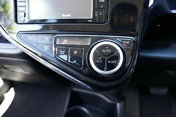 2018 Toyota Prius C i-Tech NHP10R