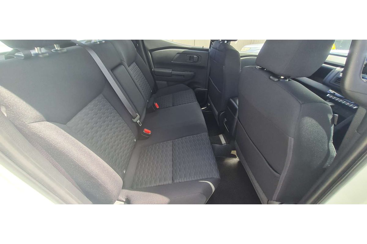 2024 Mitsubishi Triton GLX MV 4X4