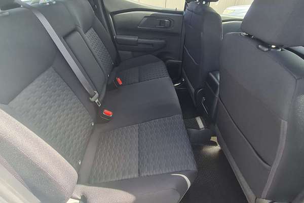 2024 Mitsubishi Triton GLX MV 4X4