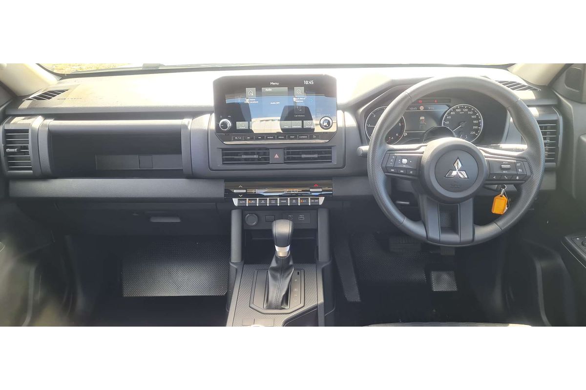 2024 Mitsubishi Triton GLX MV 4X4