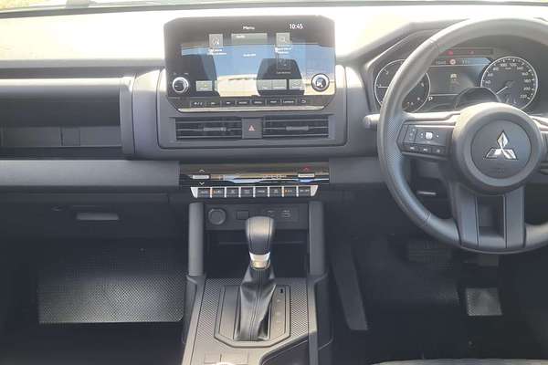 2024 Mitsubishi Triton GLX MV 4X4