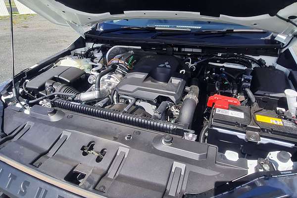 2024 Mitsubishi Triton GLX MV 4X4